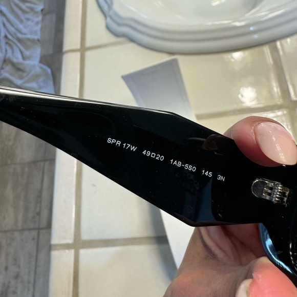 Prada Rectangular Sunglasses - Picture 5 of 9